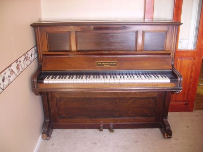 piano1.jpg