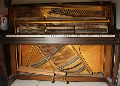 Overall piano.